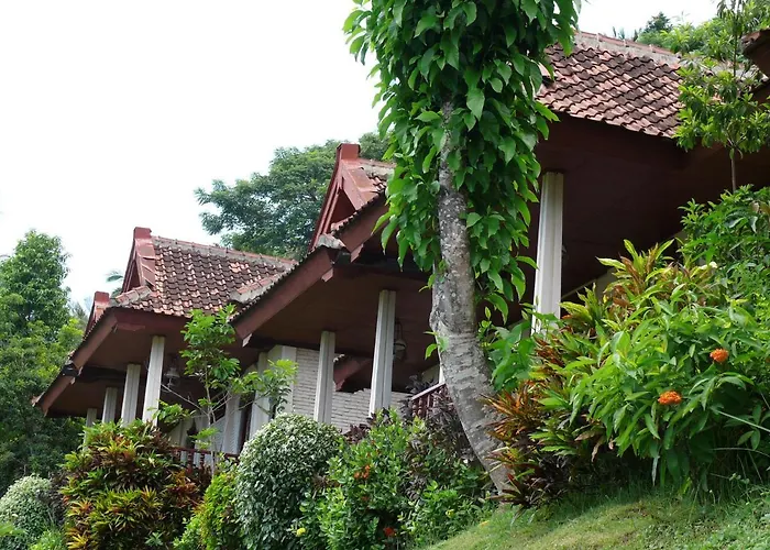 Puri Bunga Beach Cottages