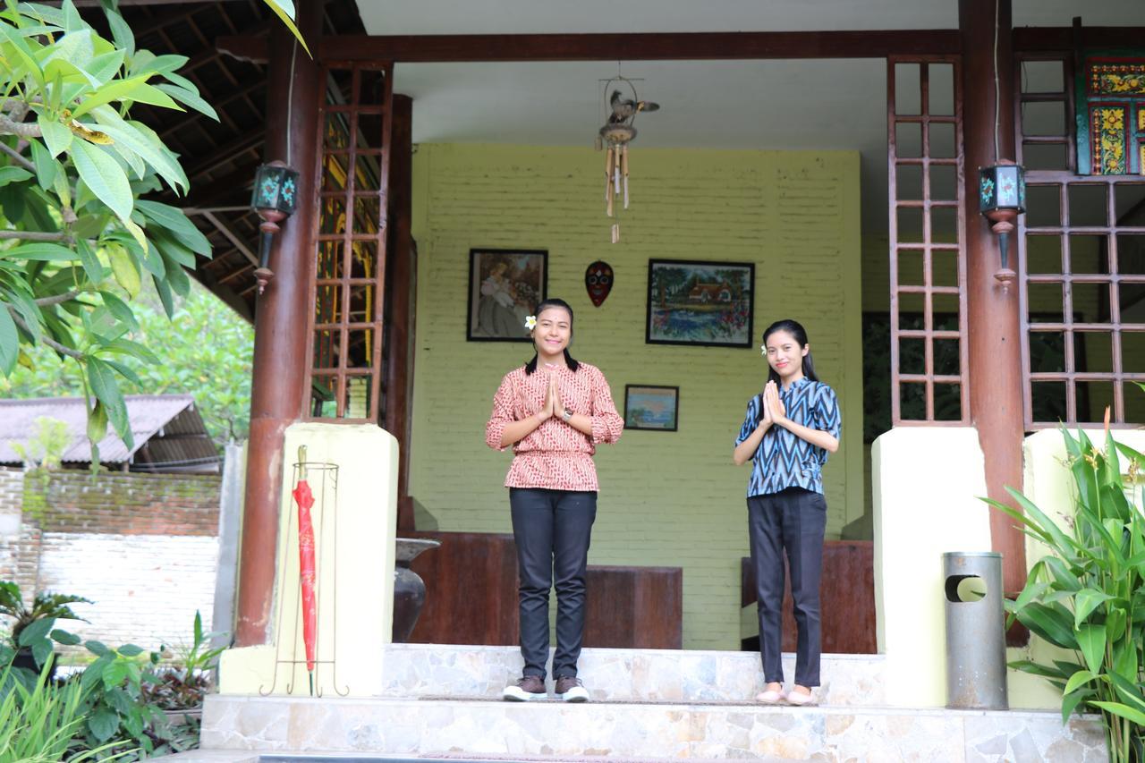 Hotel Puri Bunga Senggigi